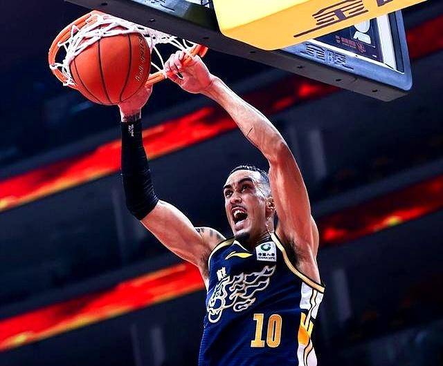 江南体育app离谱！今晨广厦男篮调整名单以备欧篮联风云突变纽约尼克斯今晨远射贴柱，里程碑夜曼联止住颓势的简单介绍